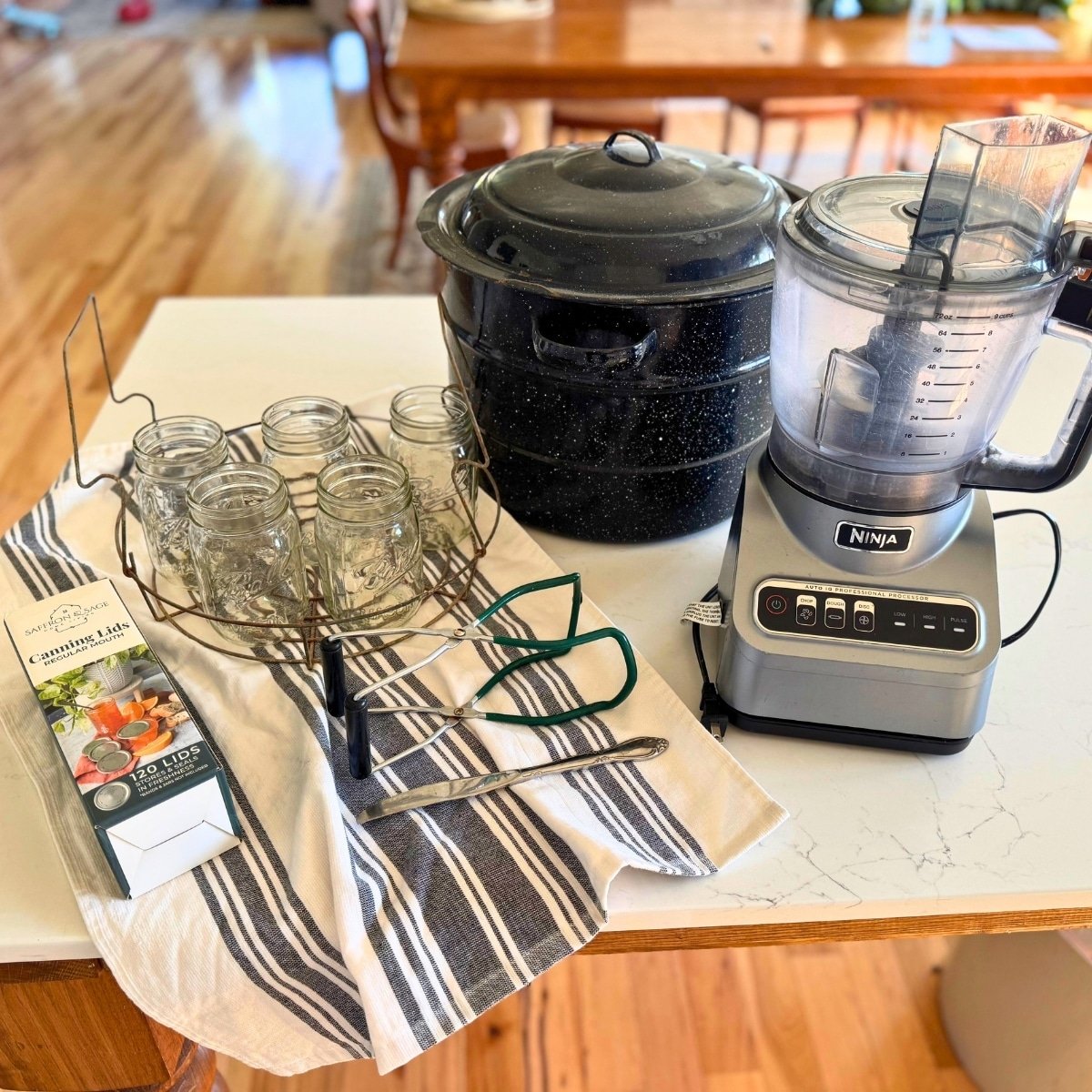 Chunky salsa canning equipment