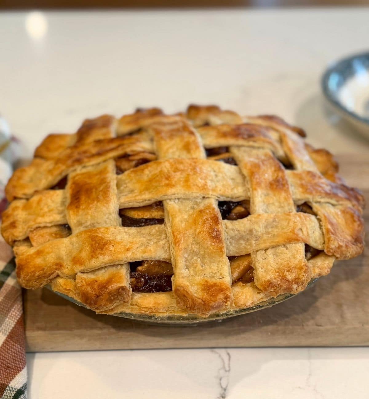 cider apple pie in flaky pie crust recipe with lattice top