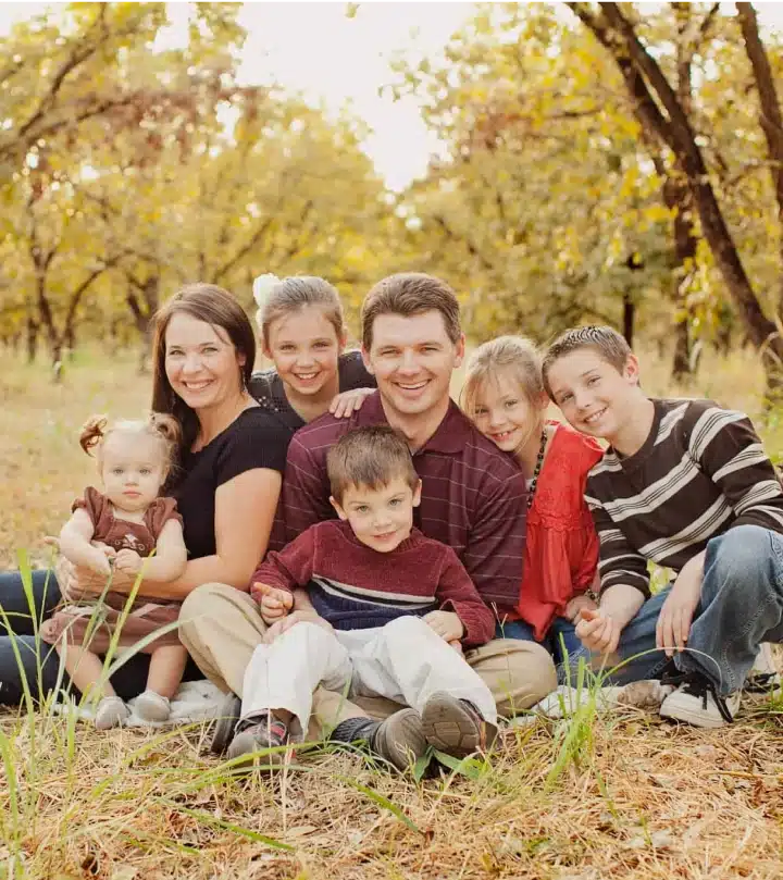 juliea farmhouse harvest family