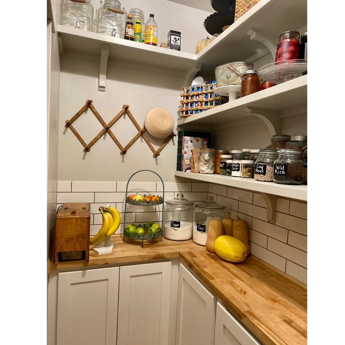 farmhouse pantry corner 2