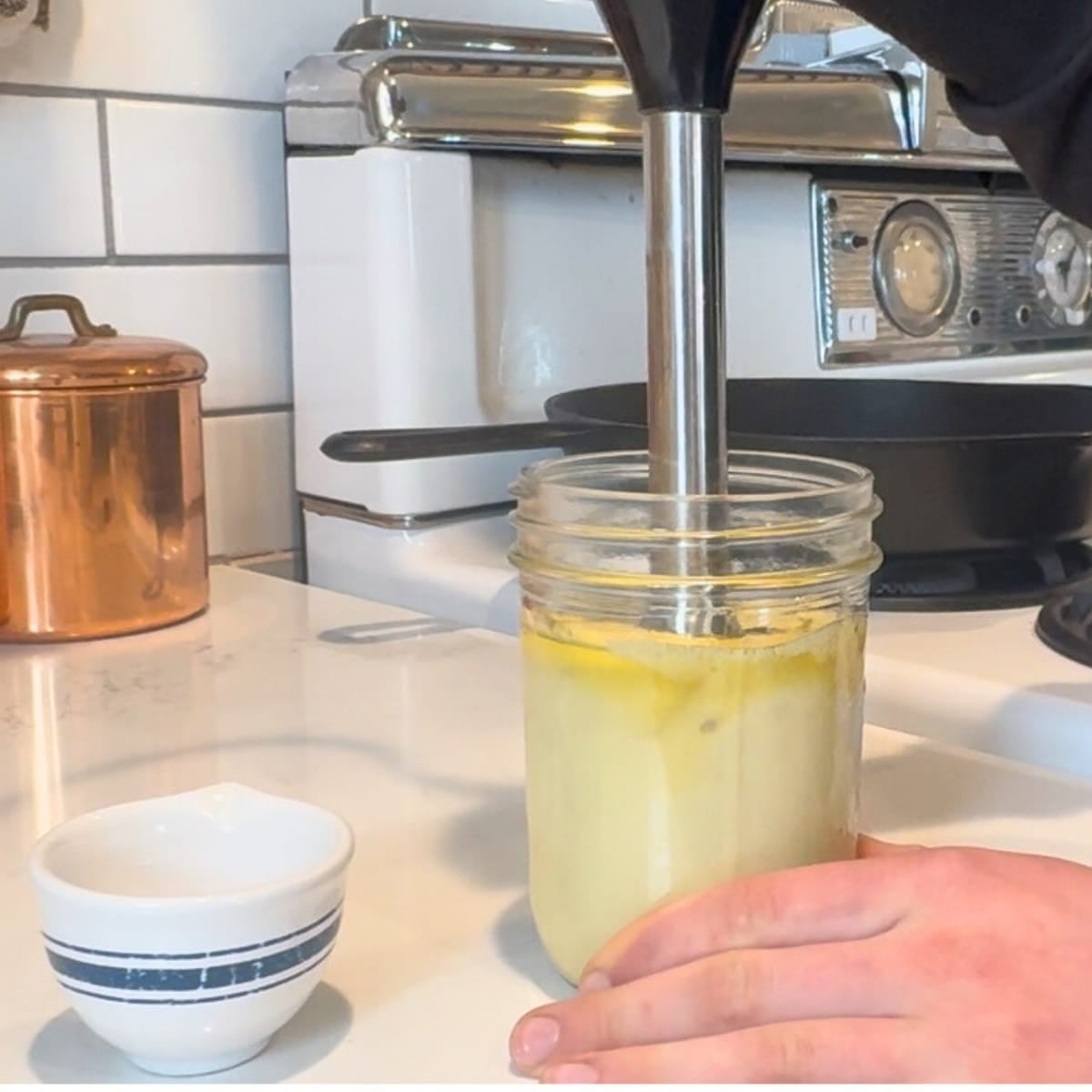 immersion belnding homemade mayonnaise