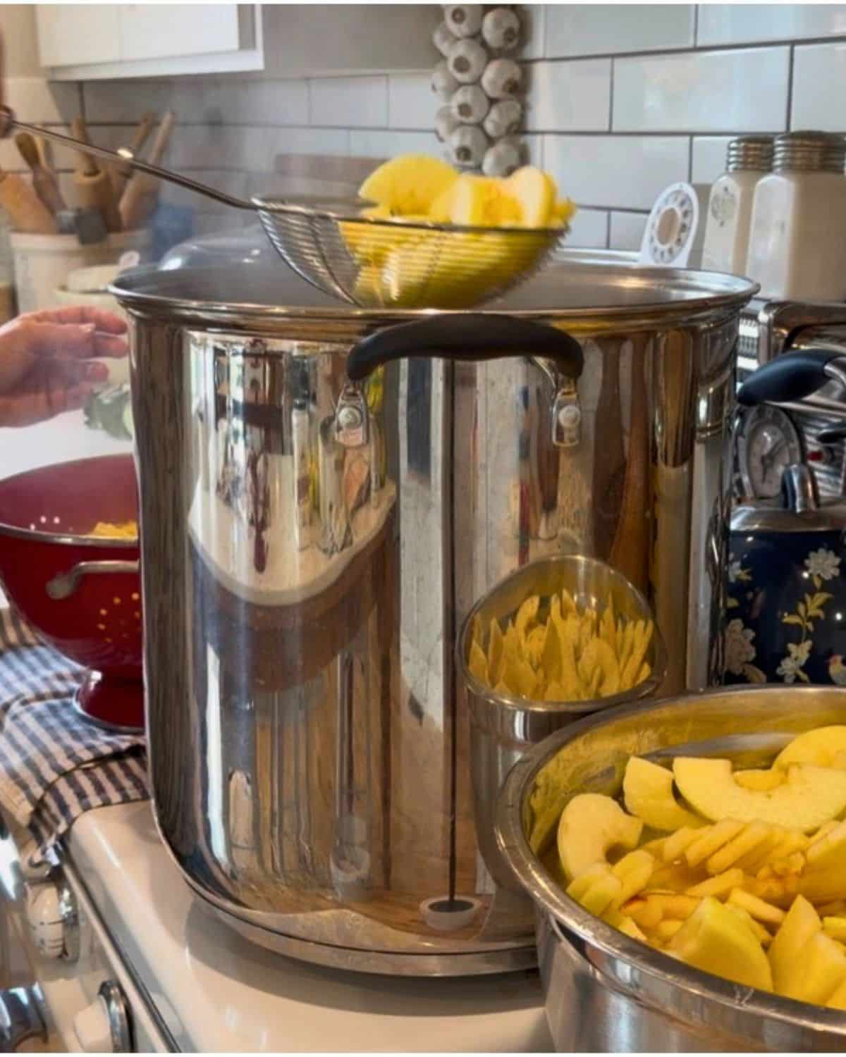 blanching apple slices